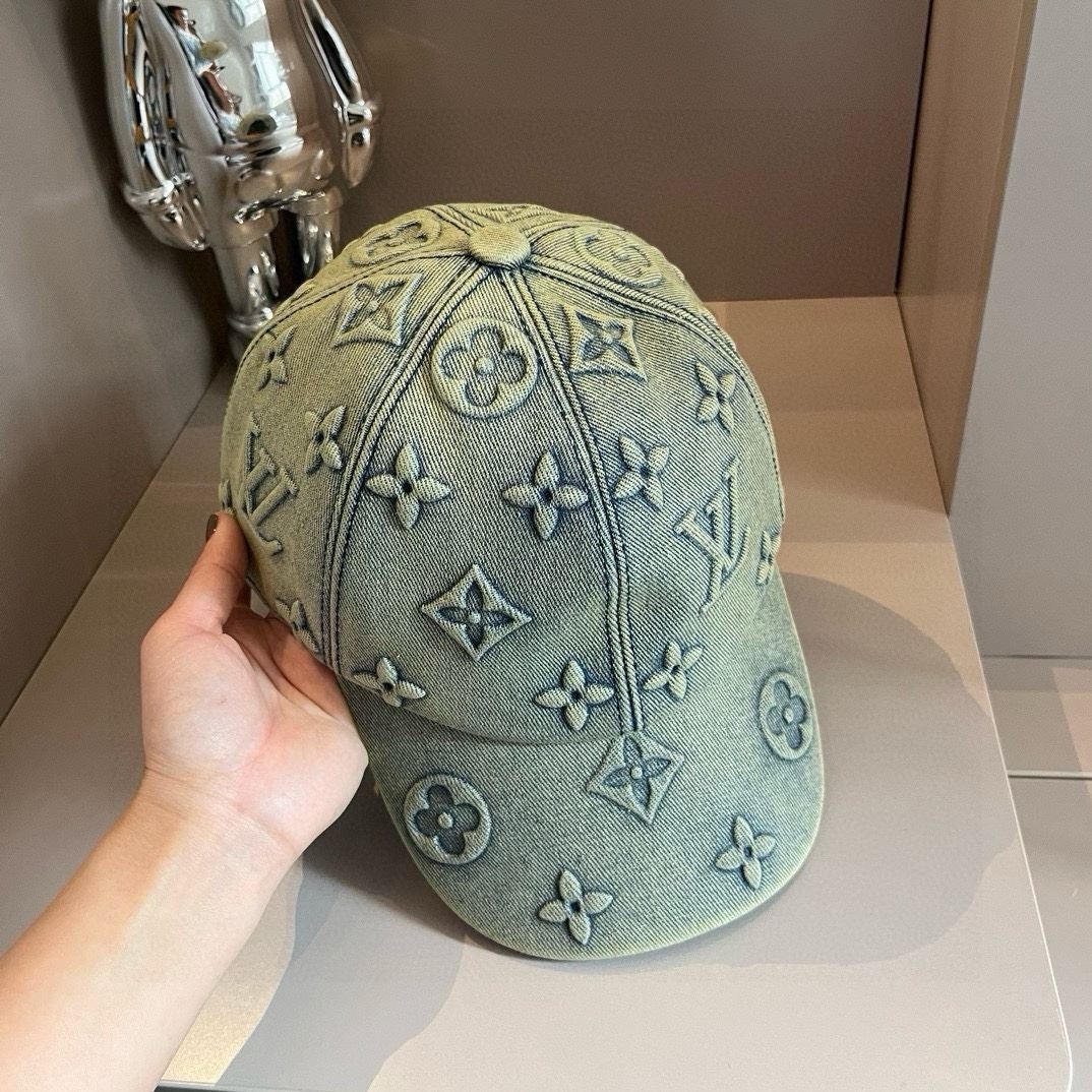 Louis Vuitton Caps